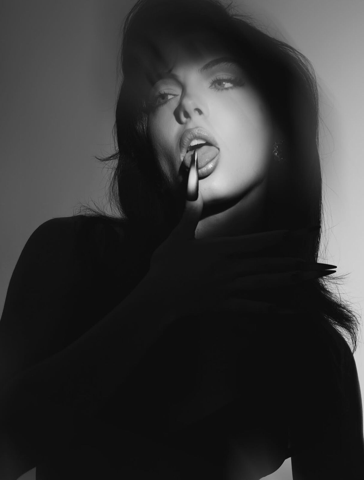 Individual Portraits 25, CHACE STUDIOS